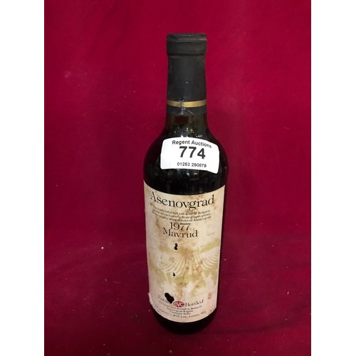 774 - 1977 Maurud Assenougrad wine