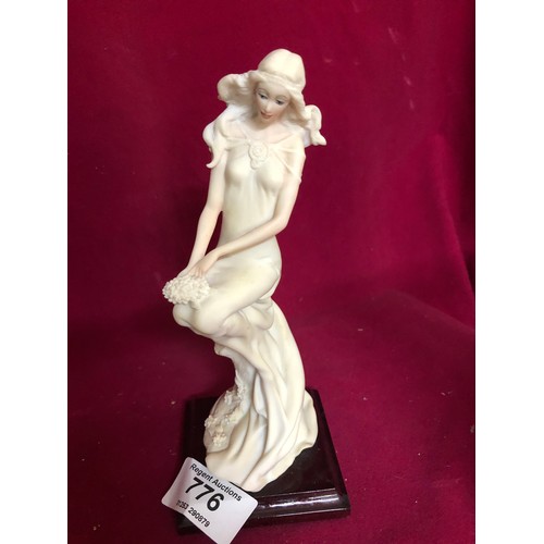 776 - 4 Guiseppe Armarni figures
