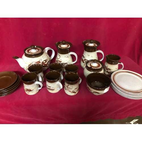 789 - Skegness pottery set including 6 side plates, 6 saucers, 6 cups, teapot, sugar bowl, 2 hot water jug... 