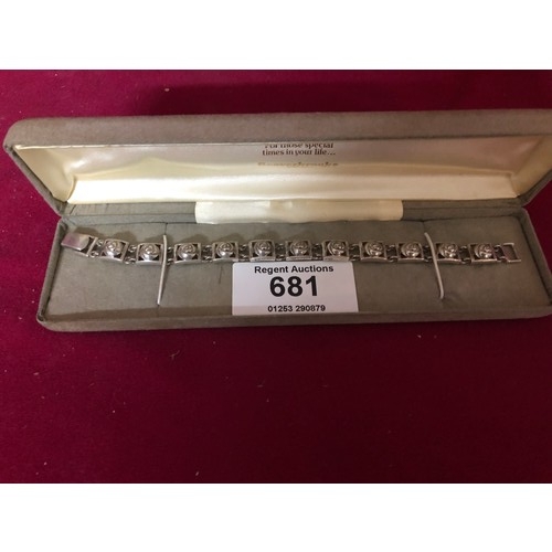 Lot 681       
