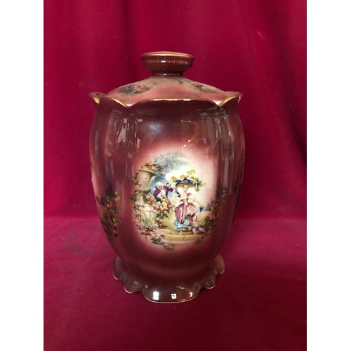 34 - Large Old Windsor Pottery vase measuring 32 cms tall
