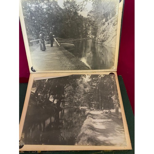 39 - 2 vintage photo albums