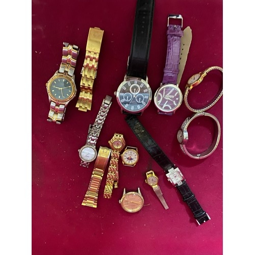 36 - Assortment of vintage watches