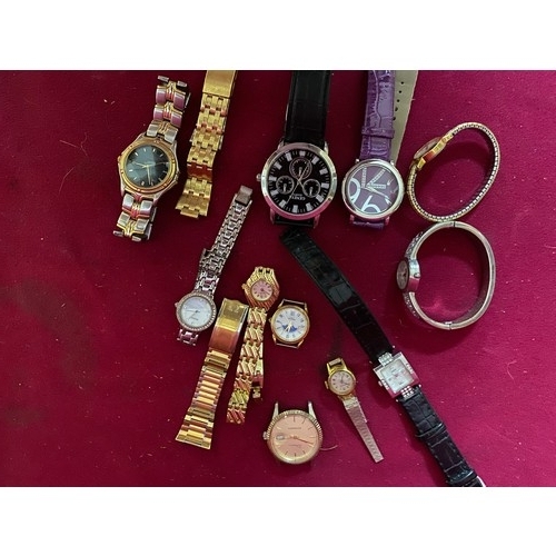 36 - Assortment of vintage watches