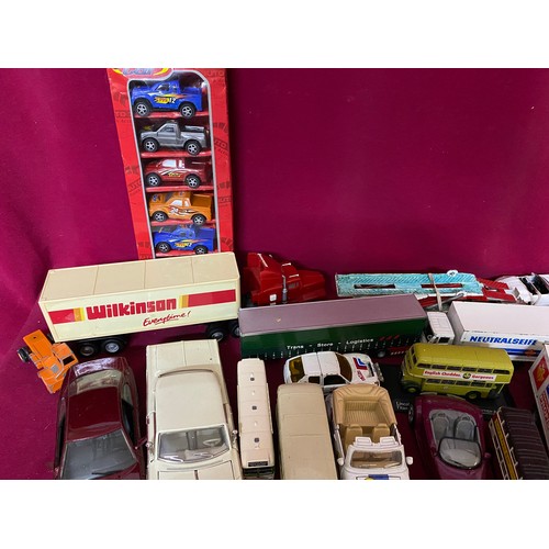 55 - Boxed selection of loose models including vintage Matchbox, Corgi and a N2G truck