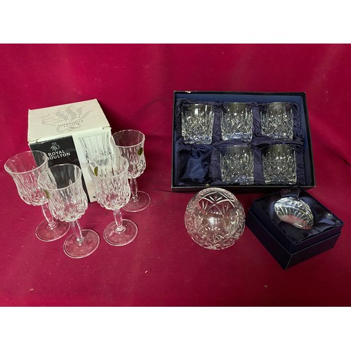 675 - Selection of boxed crystal glassware including Stuart and Royal Doulton