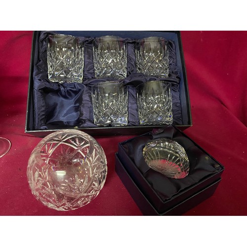 675 - Selection of boxed crystal glassware including Stuart and Royal Doulton