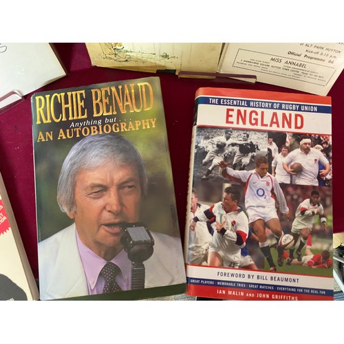 691 - Selection of sports books including a signed Richie Benaud autobiography