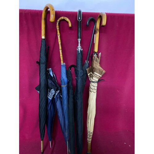 372 - Selection of 8 vintage umbrellas