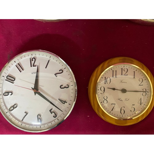 140 - Selection of clocks including Hanson, London, Metamec, Quartz and a Baby Ben Westclox