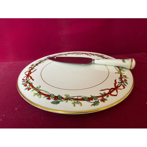 228 - Royal Worcester ''Holly Robbons'' Gateau plate and matching cake slice.