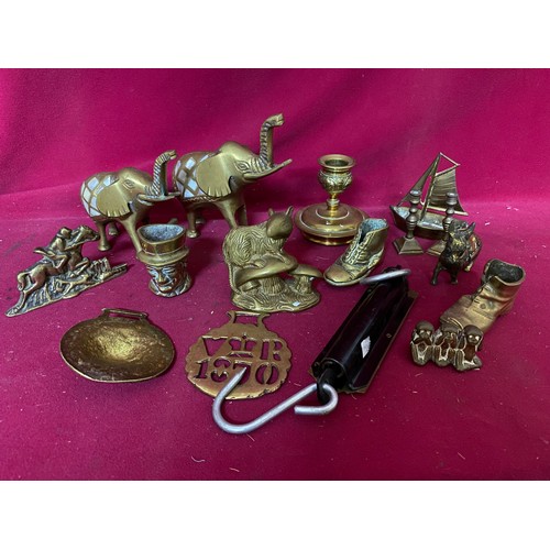 75 - Collection of Brassware