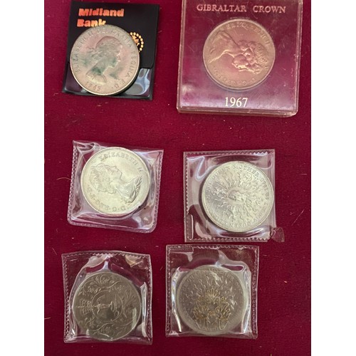 86 - Collection of vintage crown coins