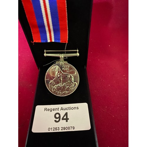 94 - 2 military medals