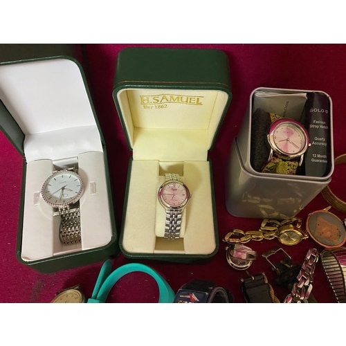 67 - Approx 30 ladies and gents watches including 3 with original boxes plus some watch straps etc