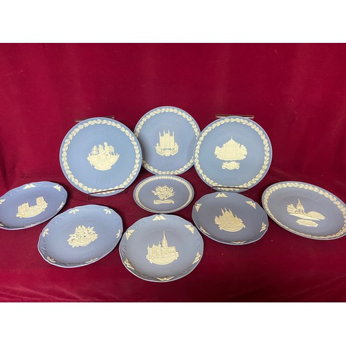 352 - Selection of 9 Wedgewood Jasperware Christmas plates