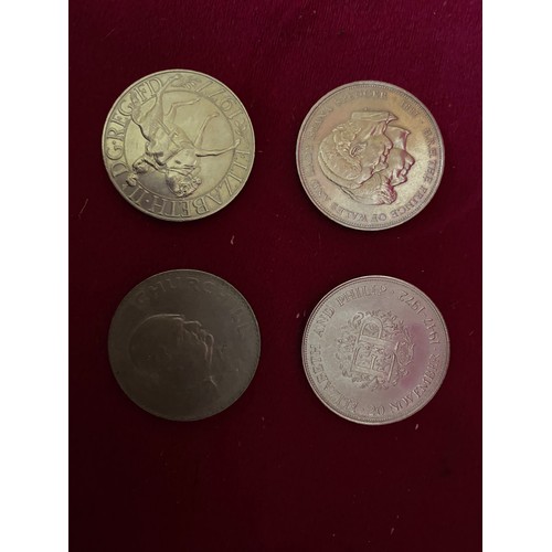 337 - 4 commemorative crown coins.