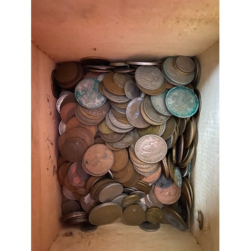 313 - Large collection of old coins