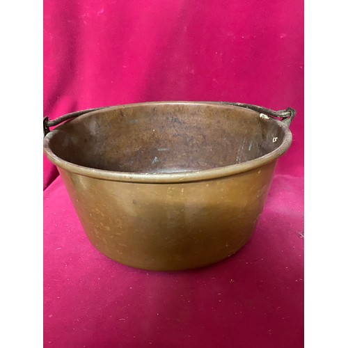 322 - Embossed copper coal box and jam pot with brass coal scuttle