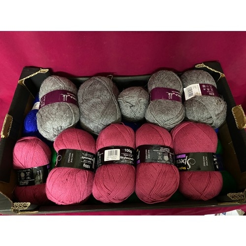 300 - 20 x 100gm wool balls selected colours