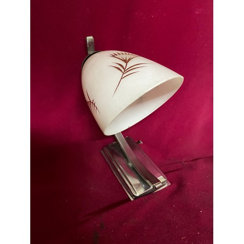 925 - Art Deco style wall light and table lamp. Table lamp is 35cms tall and has no shade.