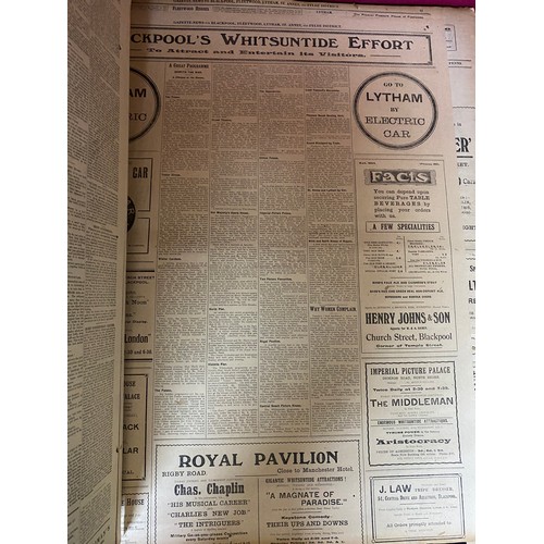 978 - Original 1915 WW2 Blackpool Gazette newspapers in volume