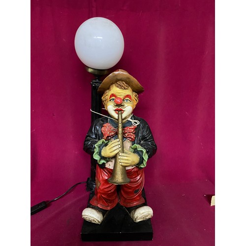 994 - Clown lamp in working condition but posts need repair measuring 70cms tall