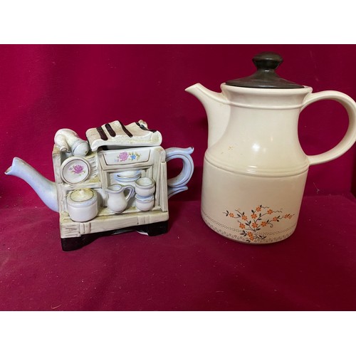 977 - Selection of 3 teapots including Arthur Wood 3752 Oliver Twist teapot