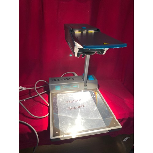 981 - Nobo 509 portable overhead projector in carry case fully working