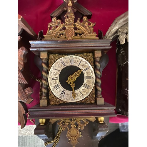 993 - Selection of 2 cuckoo clocks and a wall clock