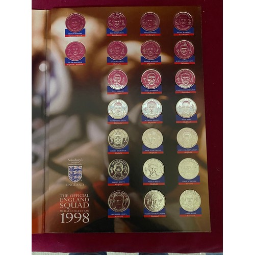 736 - 1998 France official World Cup Medal collection, complete.