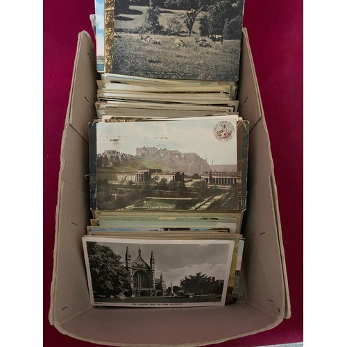 763 - Box of approximately 600 postcards