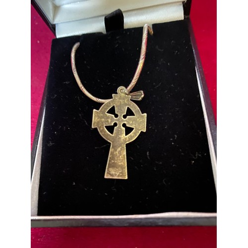 384 - Sterling silver chain and celtic cross pendant
