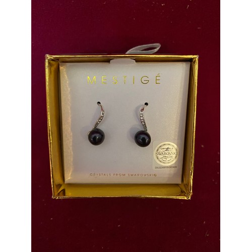 419 - Pair of Mestige/Swarovski ear rings