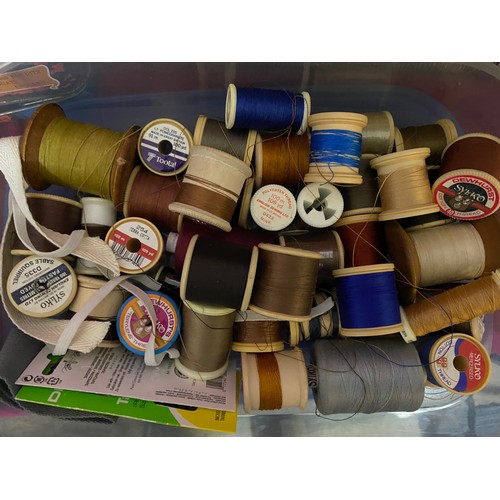 505 - 5 boxes of vintage cotton reels of assorted sizes and colours mainly Sylko, and empty sewing box.
