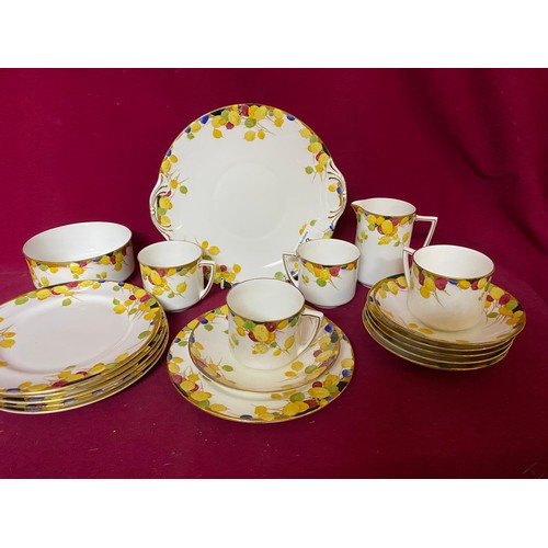 508 - Royal Doulton 'honesty' set comprising 6 plates, 6 saucers, 4 cups, milk, sugar bowl and cake plate