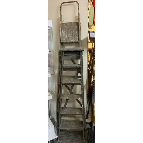 524 - 2 x vintage decorators ladders,  a 5 step and a 6 step.