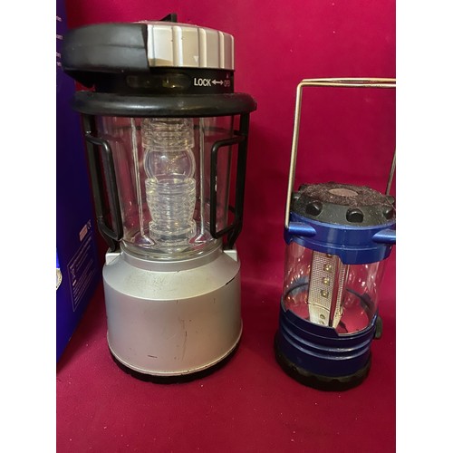 539 - Collection of 4 LED lanterns, batteries needed