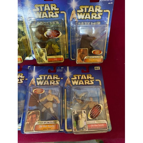 586 - 10 Star Wars Episode II Attack of the Clones new figures sealed on blue card by Hasbro made in 2002