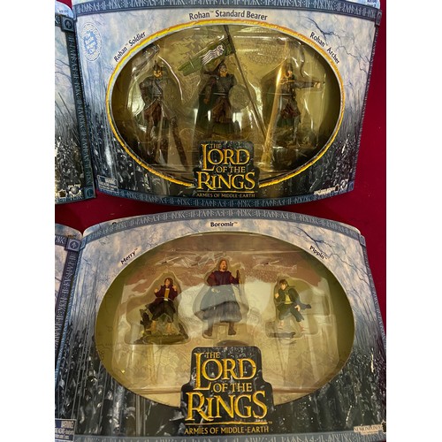 591 - 4 Larger packs of Lord of the Rings Armies of the Middle Earth figures, sealed and made in 2003