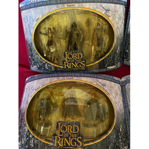 591 - 4 Larger packs of Lord of the Rings Armies of the Middle Earth figures, sealed and made in 2003