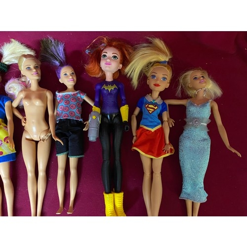 476 - Collection of 10 Mattel Barbie dolls 2015 onwards