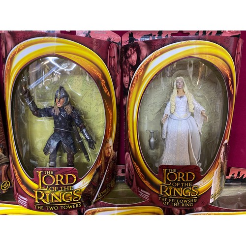 611 - 12 x The Two Towers-Lord of the Rings action figures by Toybiz, made in 2002