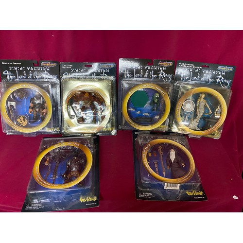 614 - 6 sealed on card figures of J.R.R. Tolkien's Lord of the Rings by ToyVault 2000.