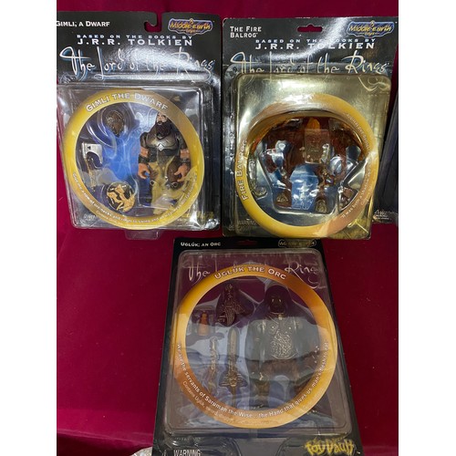 614 - 6 sealed on card figures of J.R.R. Tolkien's Lord of the Rings by ToyVault 2000.