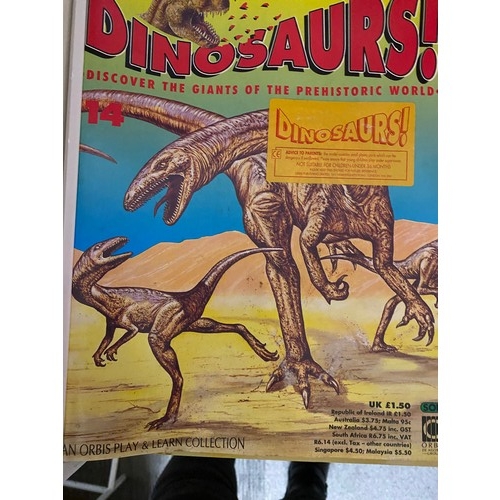 590 - Dinosaur Magazine series issues 1-26 with 3D images and 6 folders