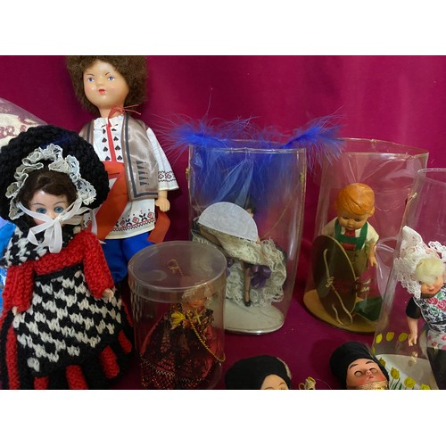 366 - Vintage collection of National Costume dolls including Moulin Rouge Can-can dancer, Belgique Folklor... 