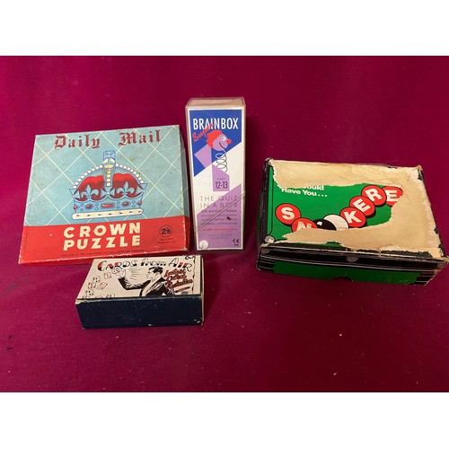 367 - Collection of vintage games including Snookered, Daily Mail crown, Magic Cards and Brainbox.