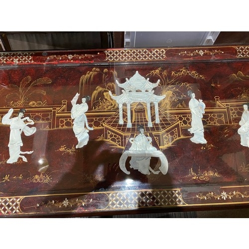 665 - Large coffee table in high gloss brown finish and Japanese scene decoration in Mother of Pearl. Glas... 