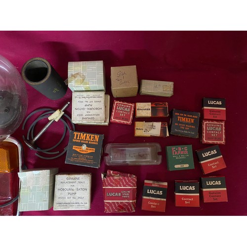 448 - Box of vintage lamps and bulbs, many in original packaging